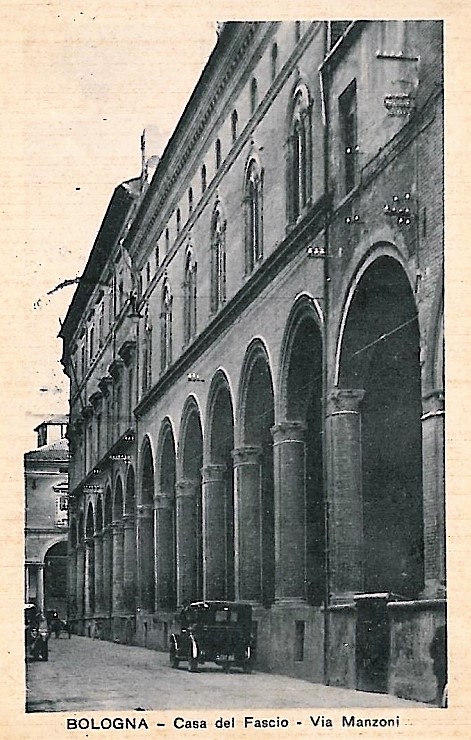Palazzo Ghisilardi Fava, quando era ancora Casa del Fascio di Bologna. Foto collezioni Genus Bononiae.Fondo Brighetti.